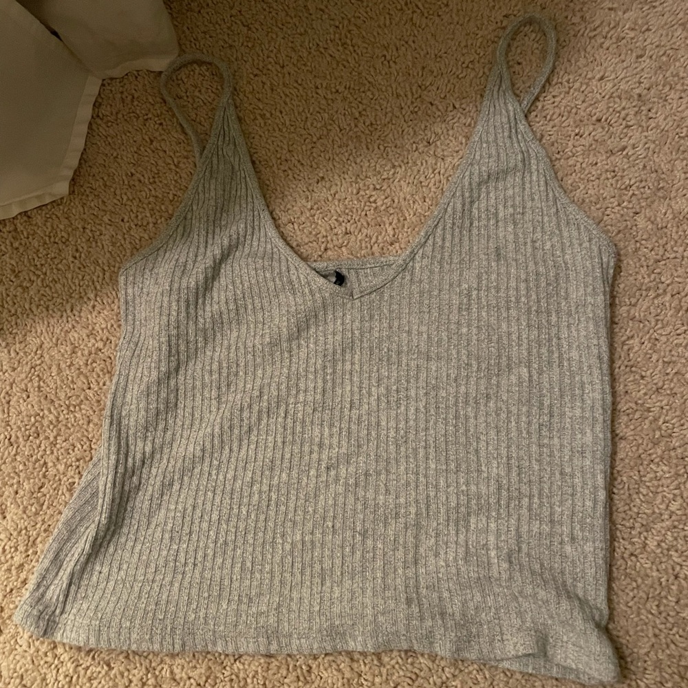 grey brandy melville tank top